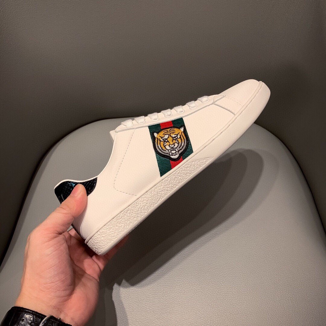 GLM-GCI  Ace Embroidered  TIGGER  SNEAKER 125
