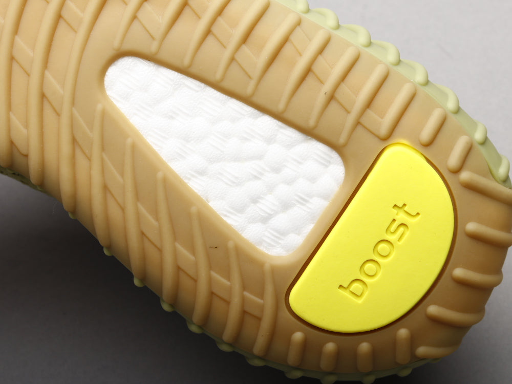 GLM - Yzy 350 Sulfur Matcha Green Sneaker
