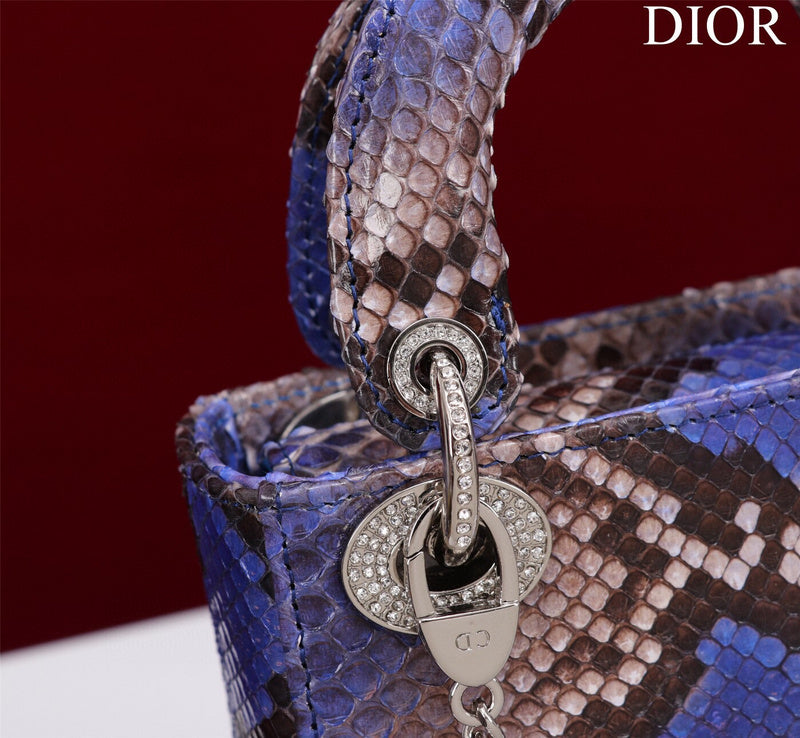 GLM - Dir Bags - 1703