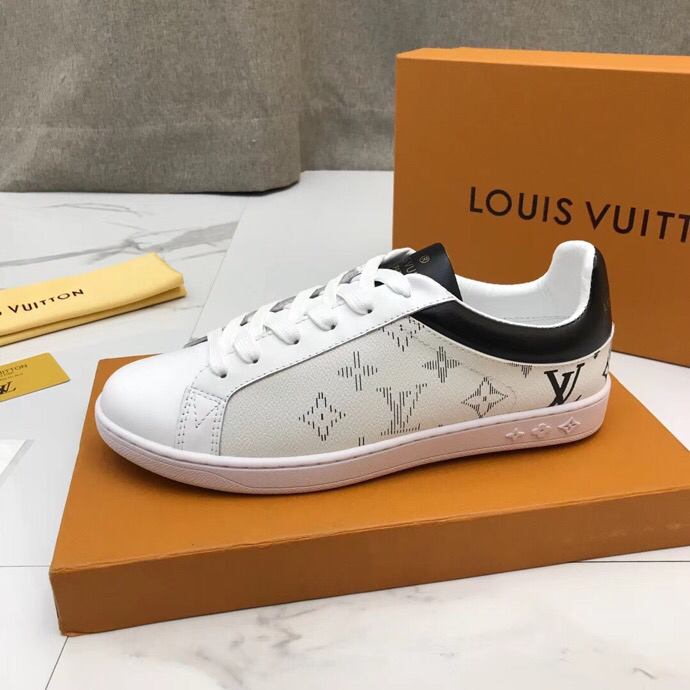 GLM - Top Quality Luv Sneaker 049