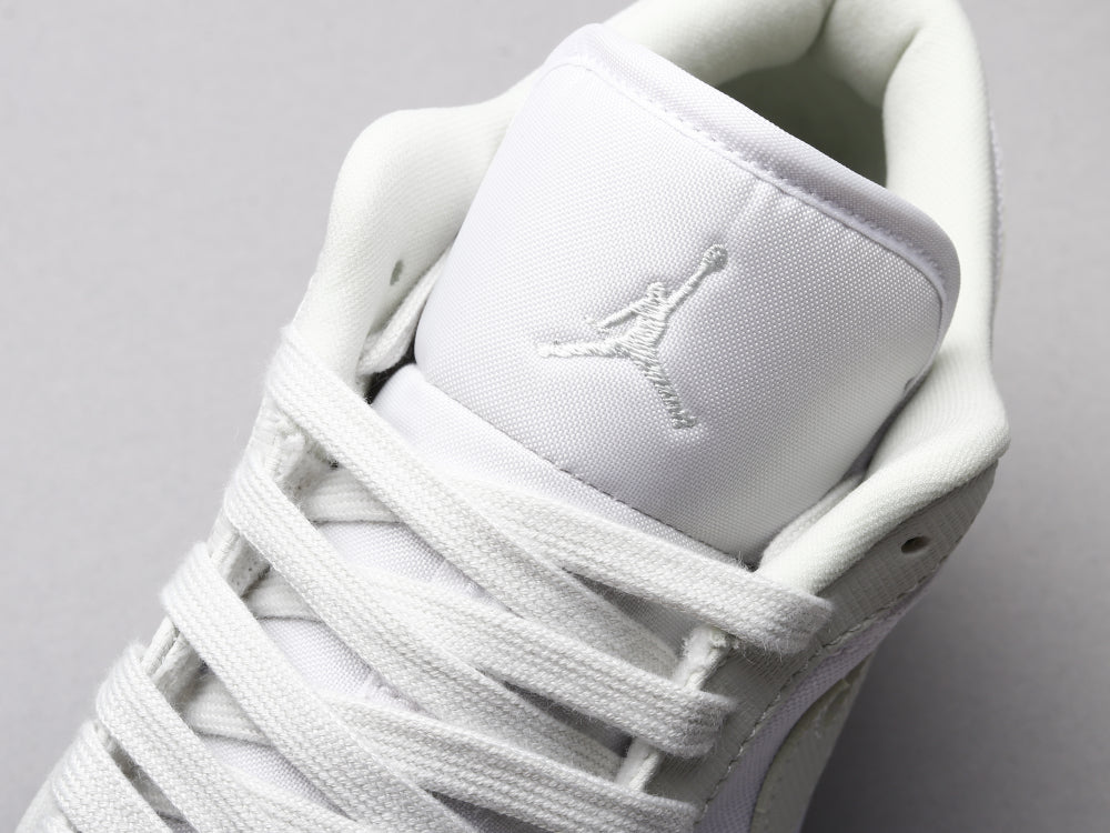 GLM - AJ1 Spruce Aura