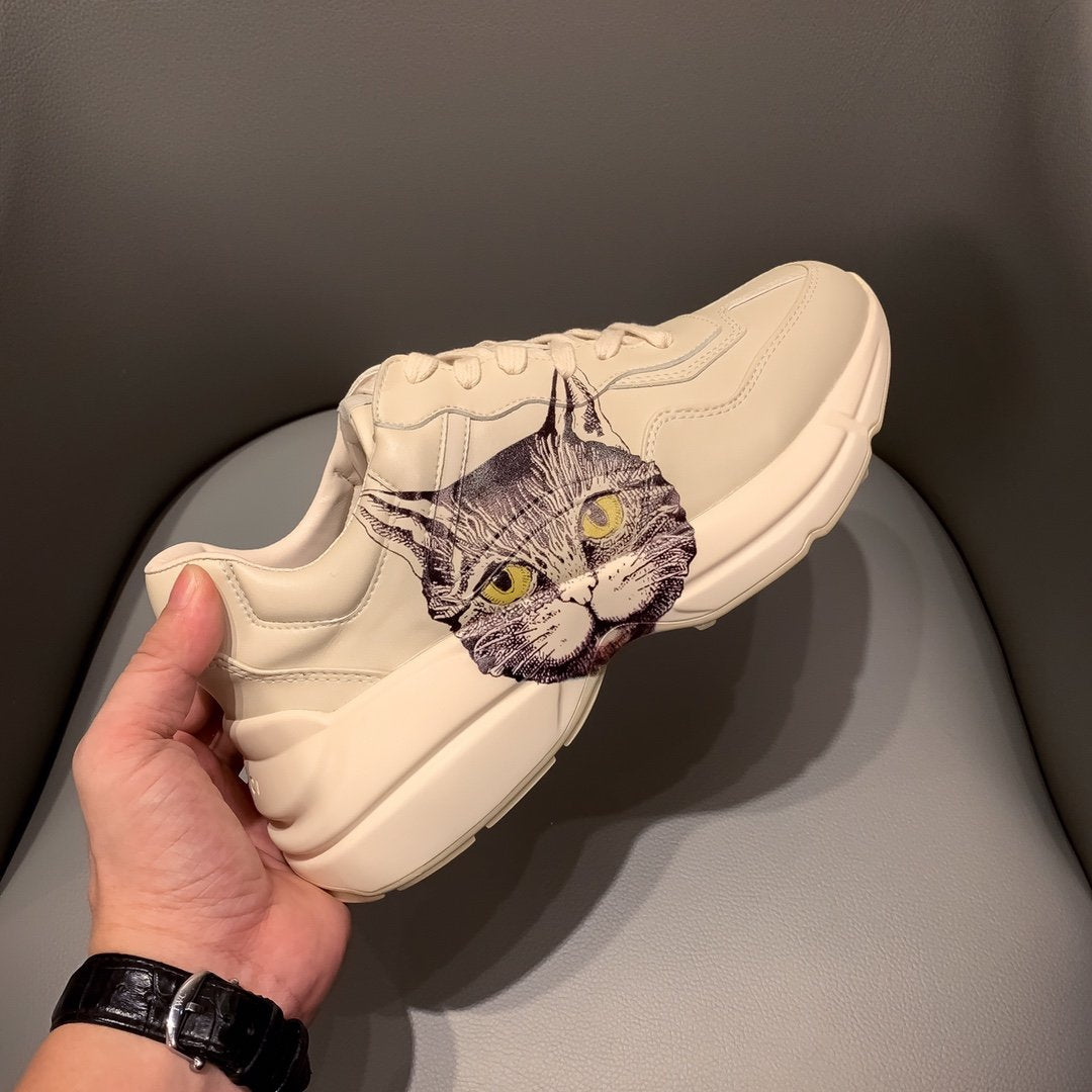 GLM-GCI  RHYTON SNEAKER WITH CAT  134