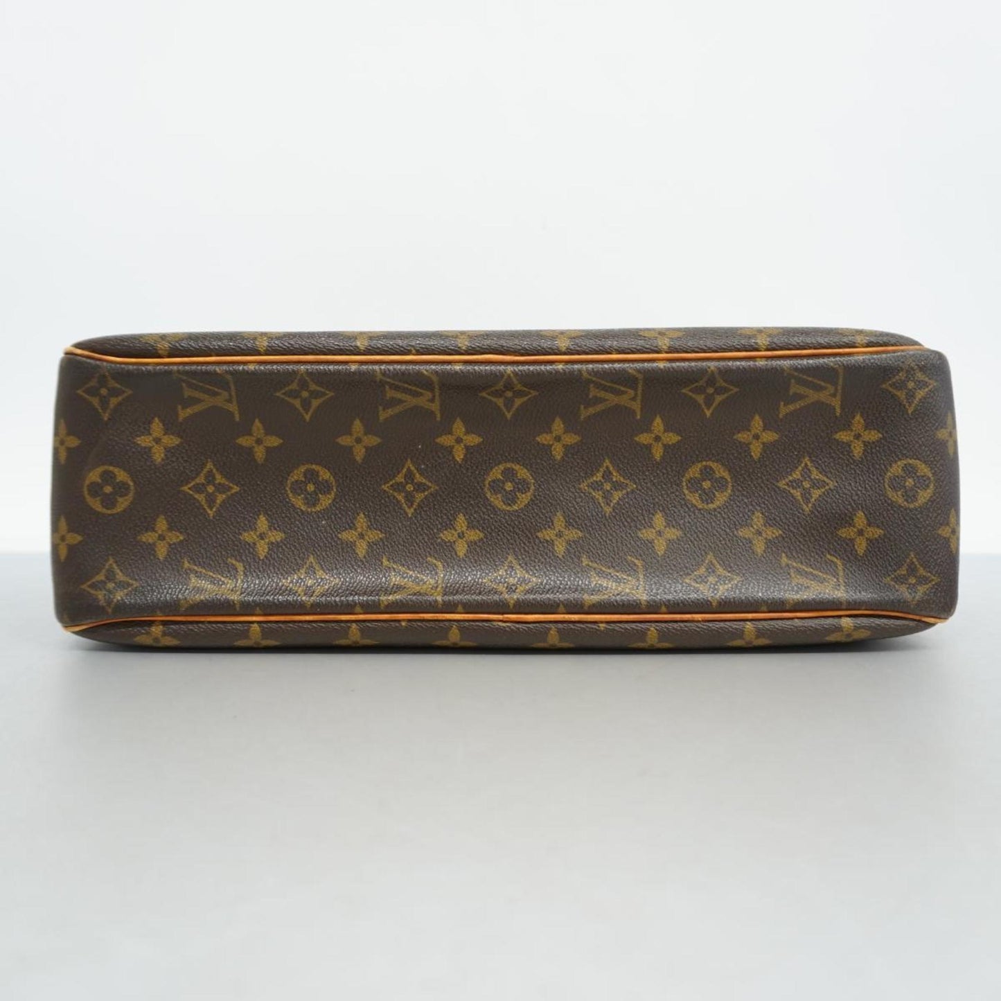 Louis Vuitton Cité  Canvas Shoulder Bag ()