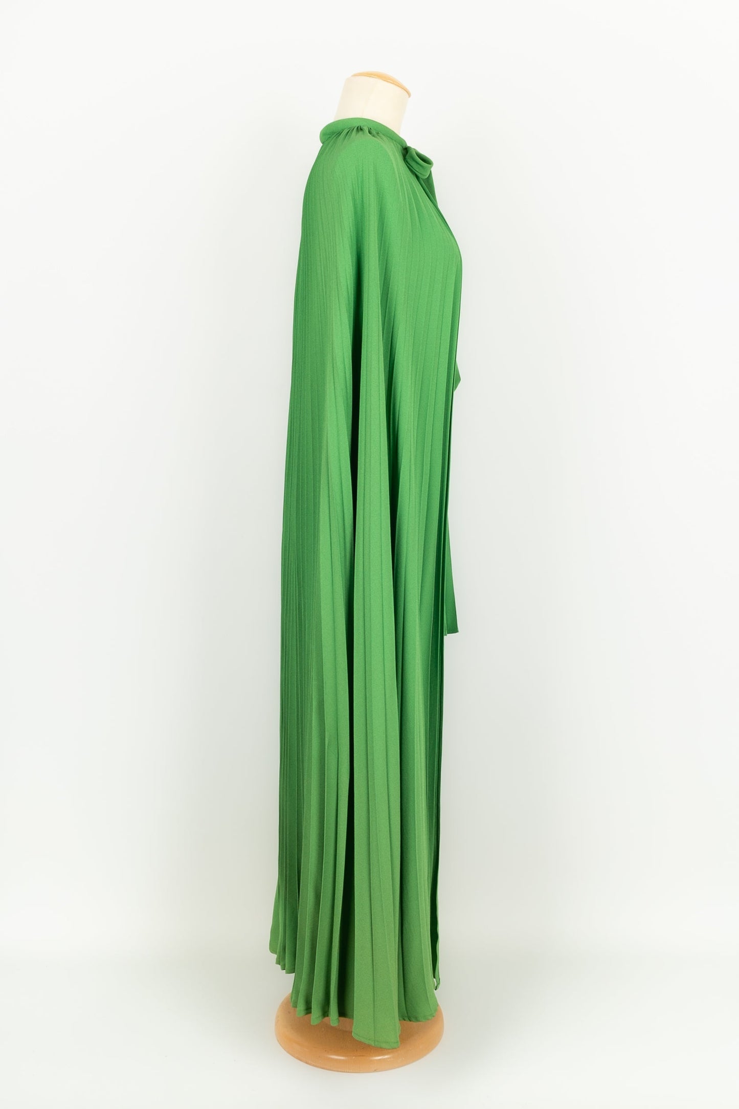 Robe et cape Azzaro