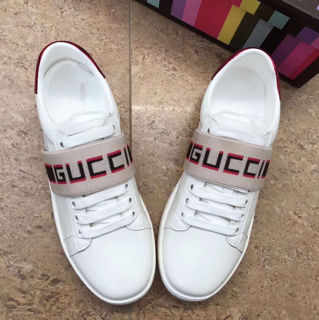 GLM-GCI Ace  Embroidered Sneaker 032