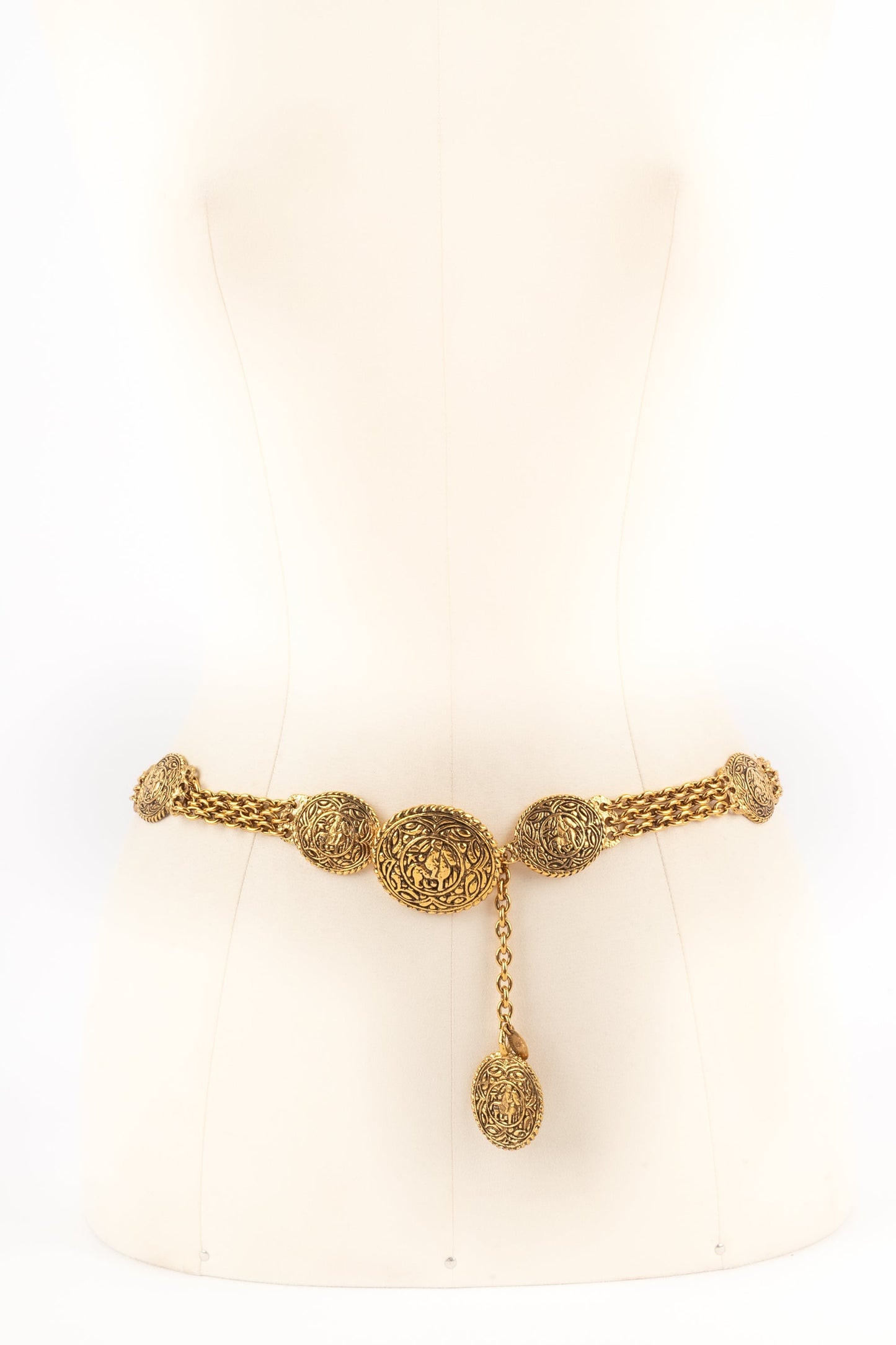 Ceinture dorÃ©e Chanel 1980's