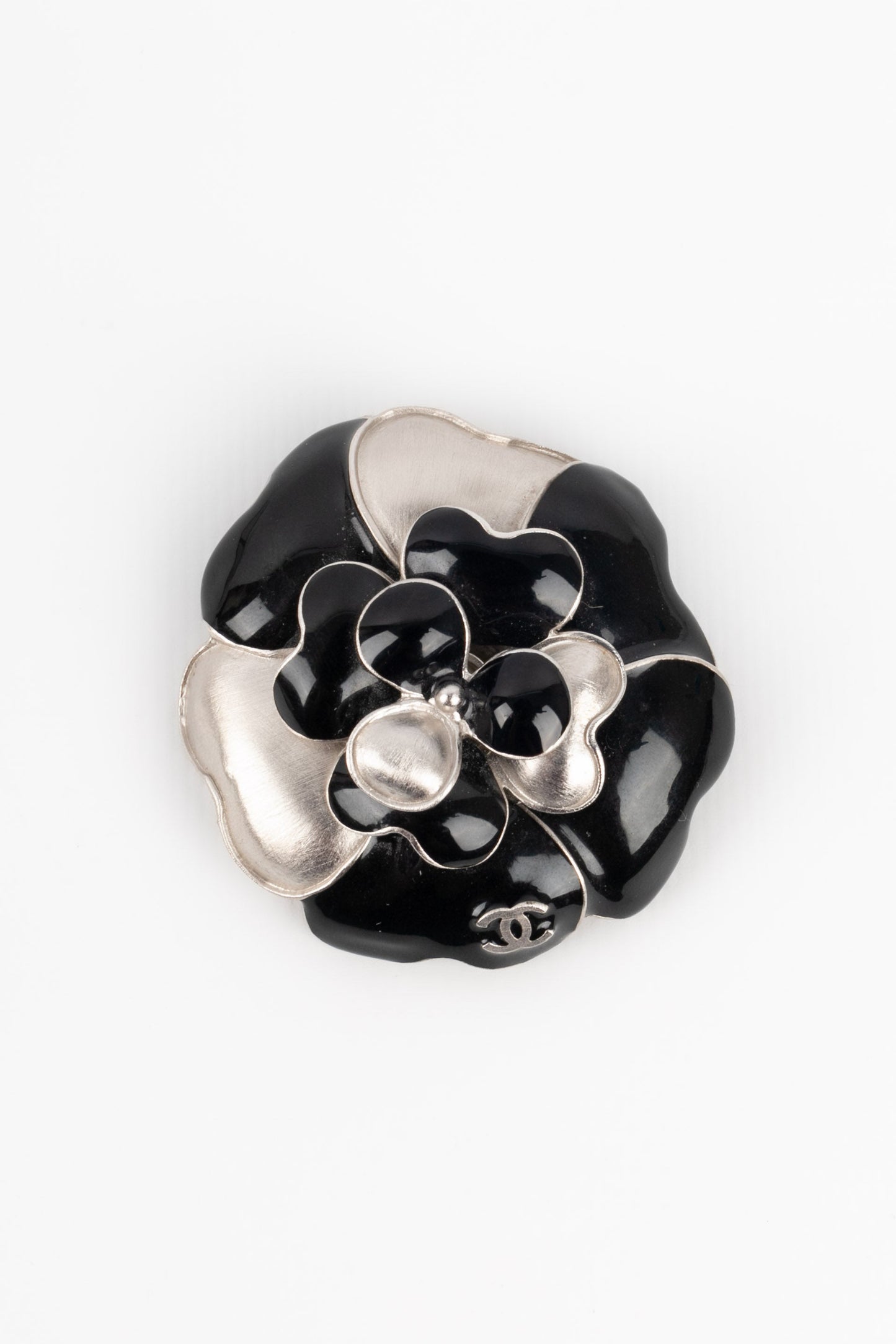 Broche camÃƒÆ’Ã‚Â©lia Chanel