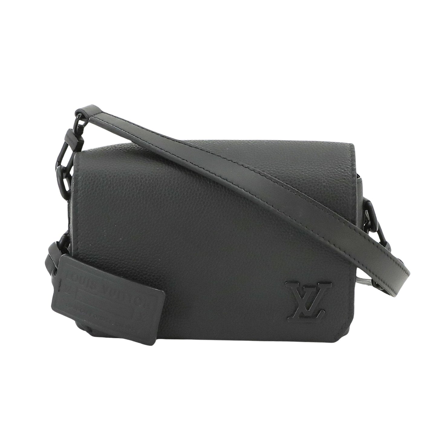 Louis Vuitton District  Leather Shoulder Bag ()