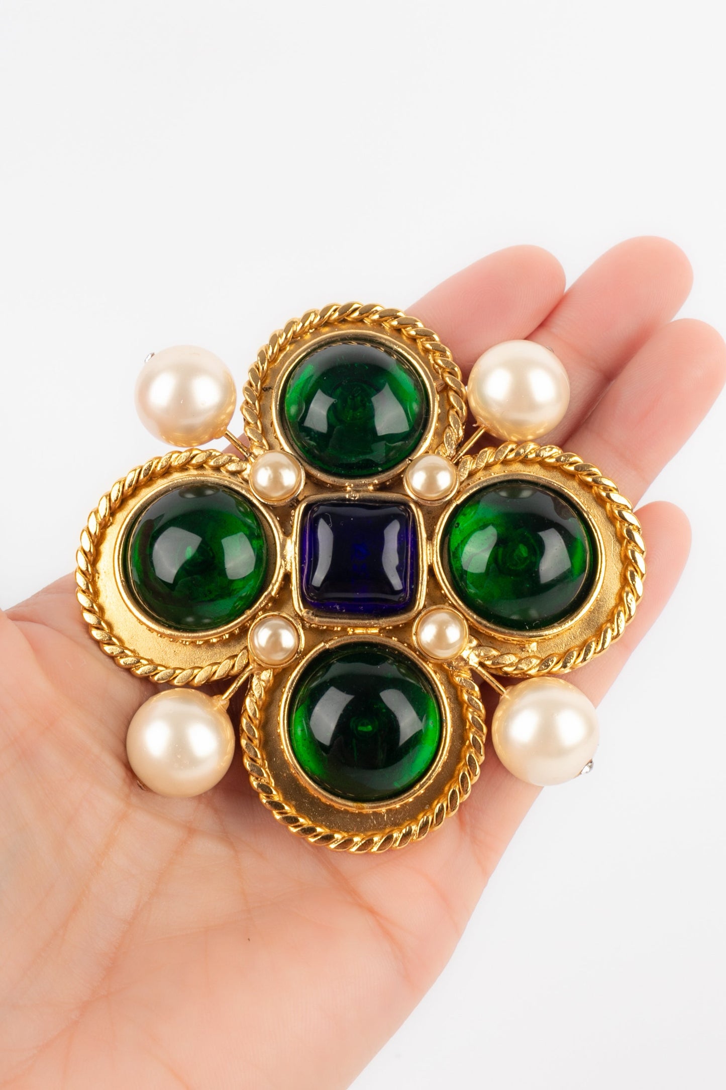 Broche croix Chanel 1990's