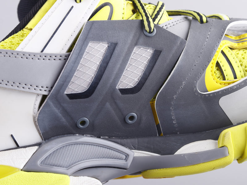 GLM - Bla Track Three Generations Sneaker