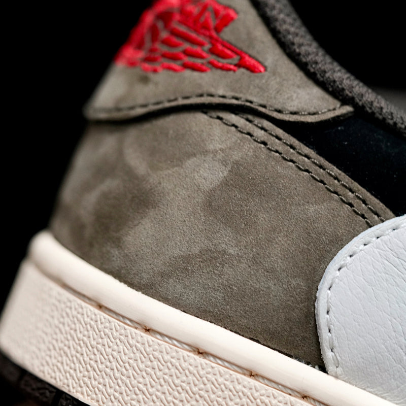 GLM - TS x AJ1 Barb Low Top