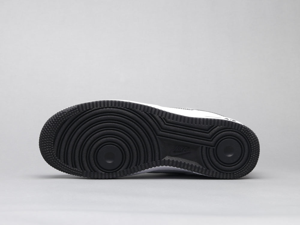 GLM - AF1 black and white brush