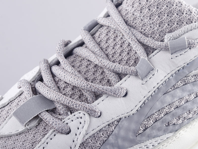 GLM - Yzy 700 Static Sneaker