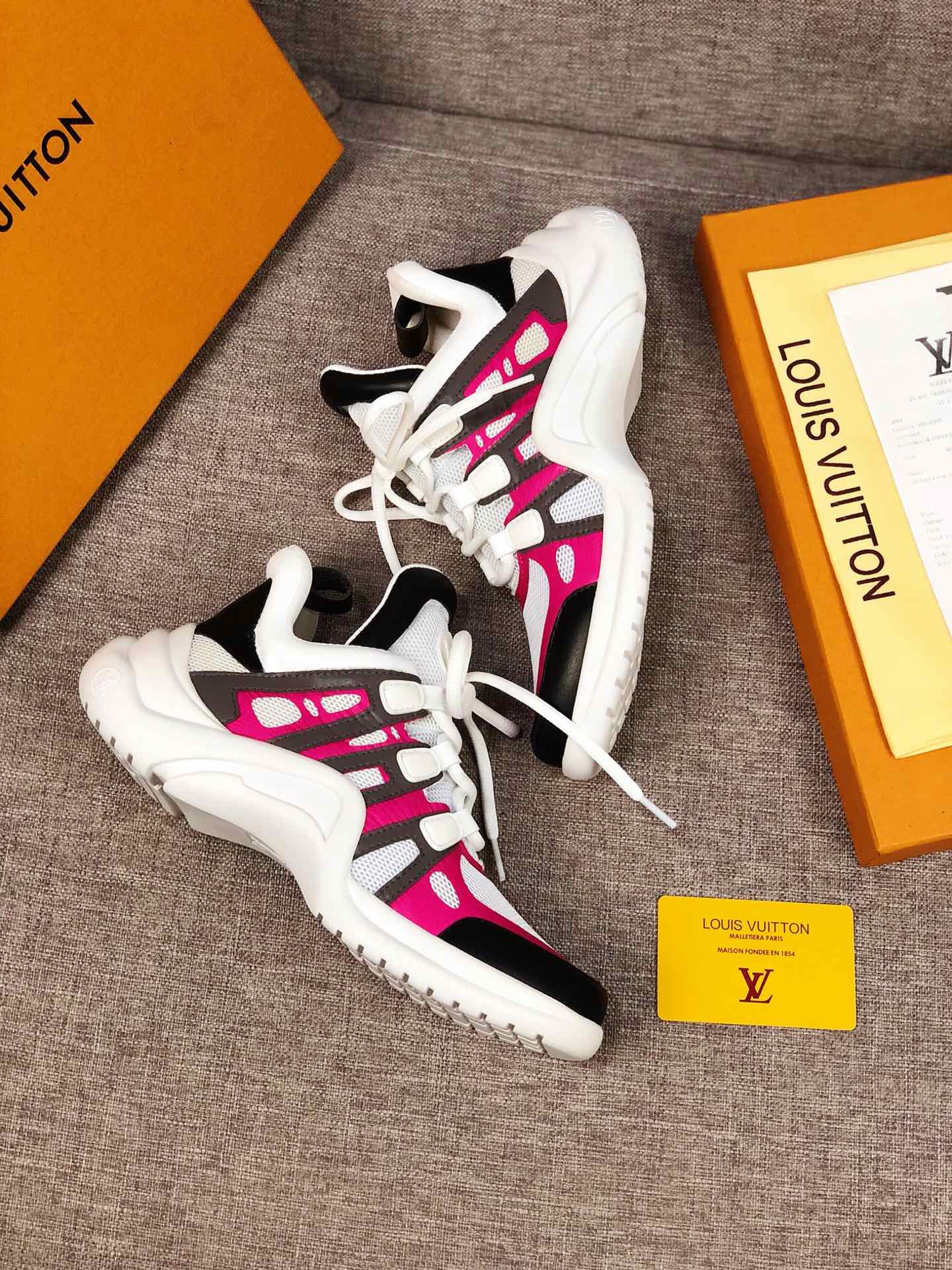GLM - LUV Archlight Pink White Black Sneaker