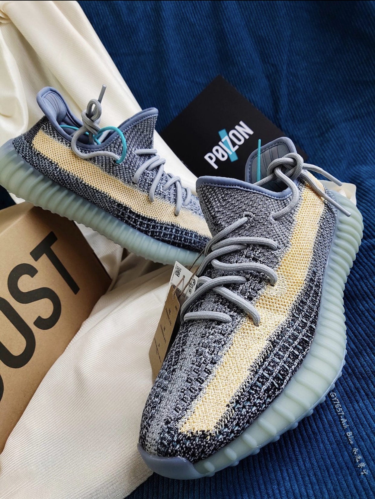 GLM - Yzy 350 Washed Tannins Sneaker
