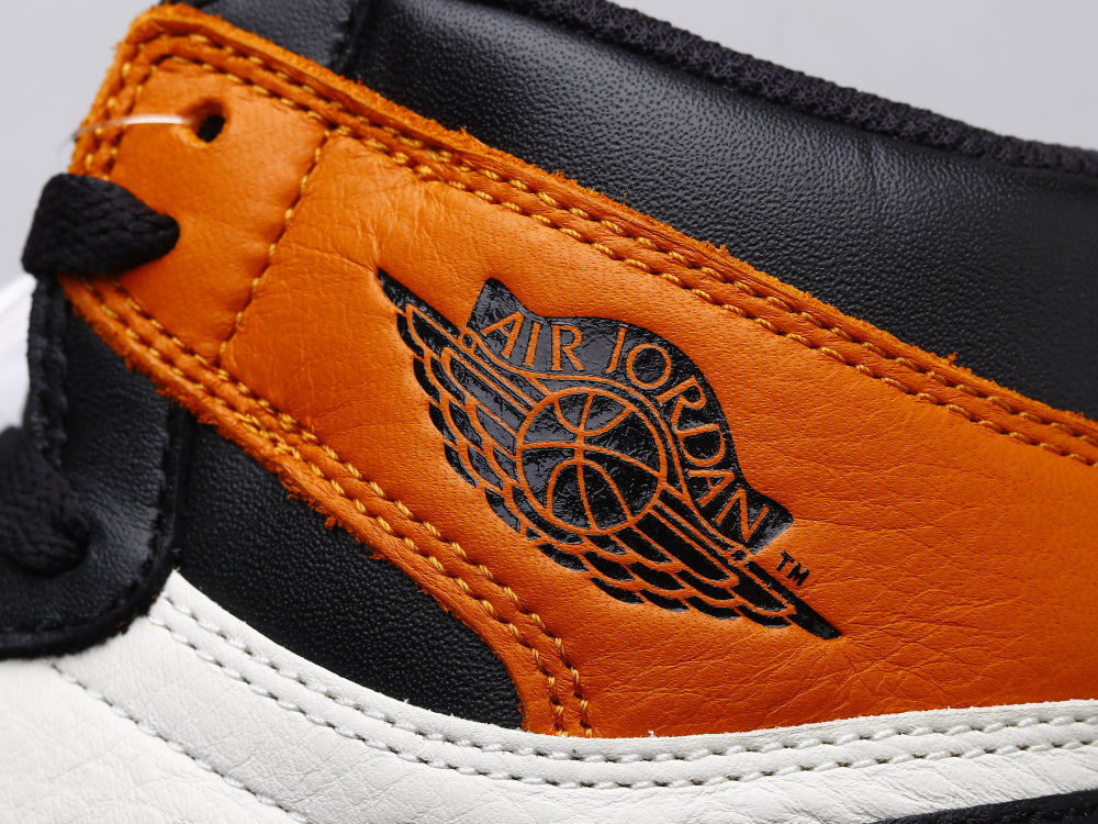 GLM - AJ1 black buckle