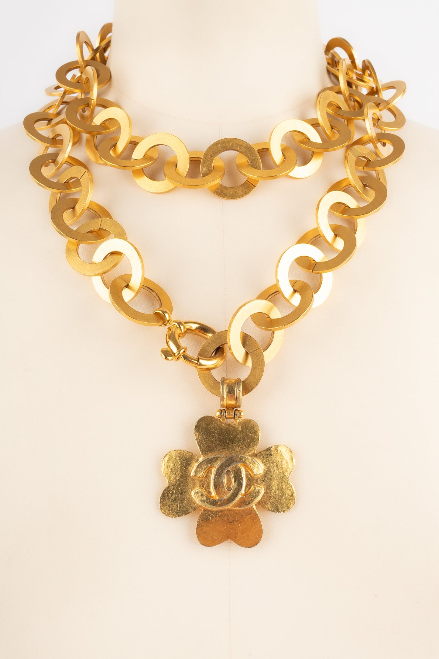 Ceinture trÃ¨fle Chanel 1995