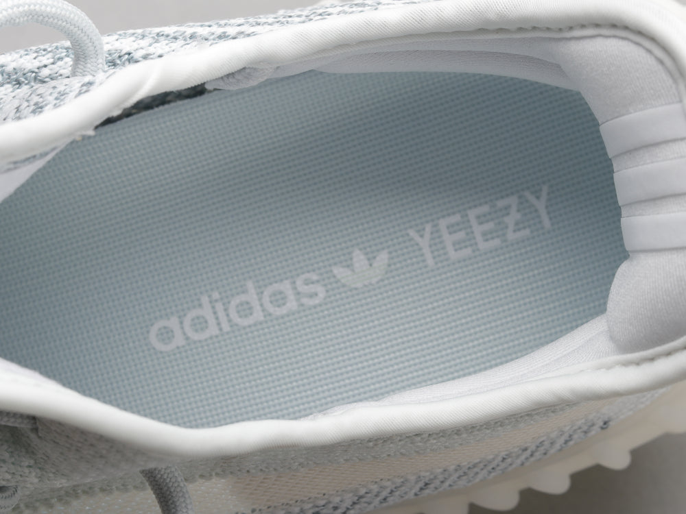 GLM - Yzy 350 IGLM Blue Sneaker