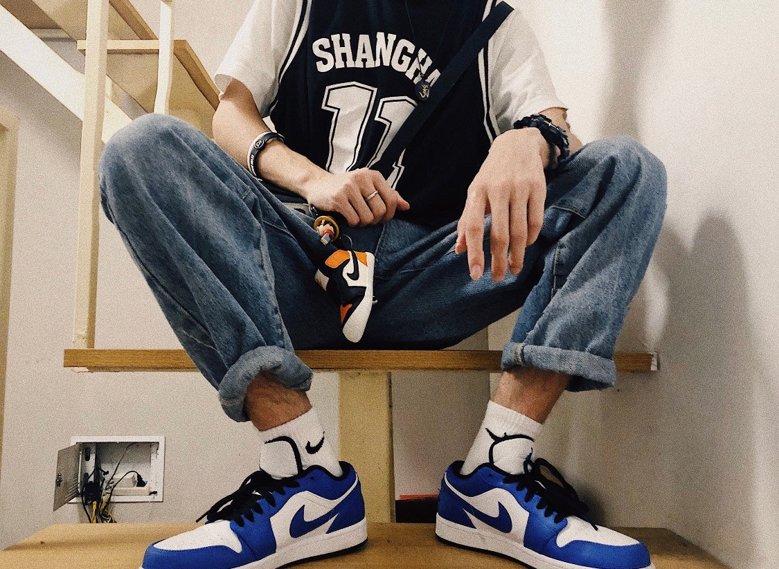 GLM - AJ1 white blue lightning