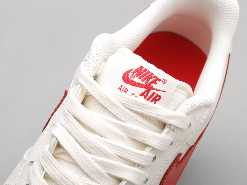 GLM - AF1 retro white red low top