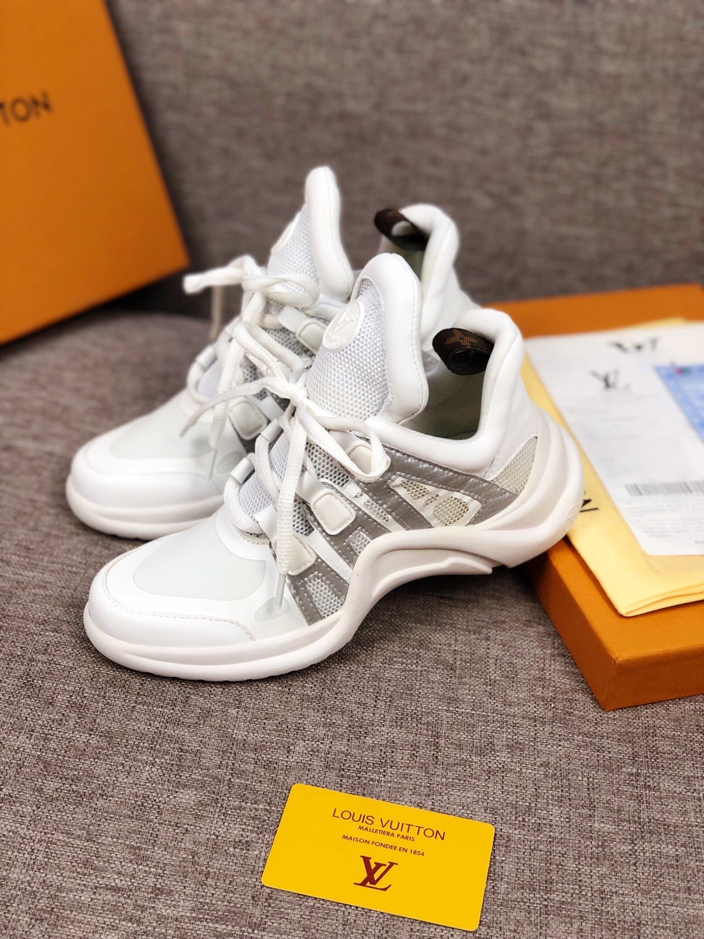 GLM - LUV Archlight White Sneaker