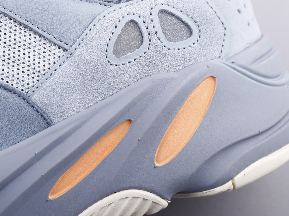 GLM - Yzy 700 Inertia Sneaker