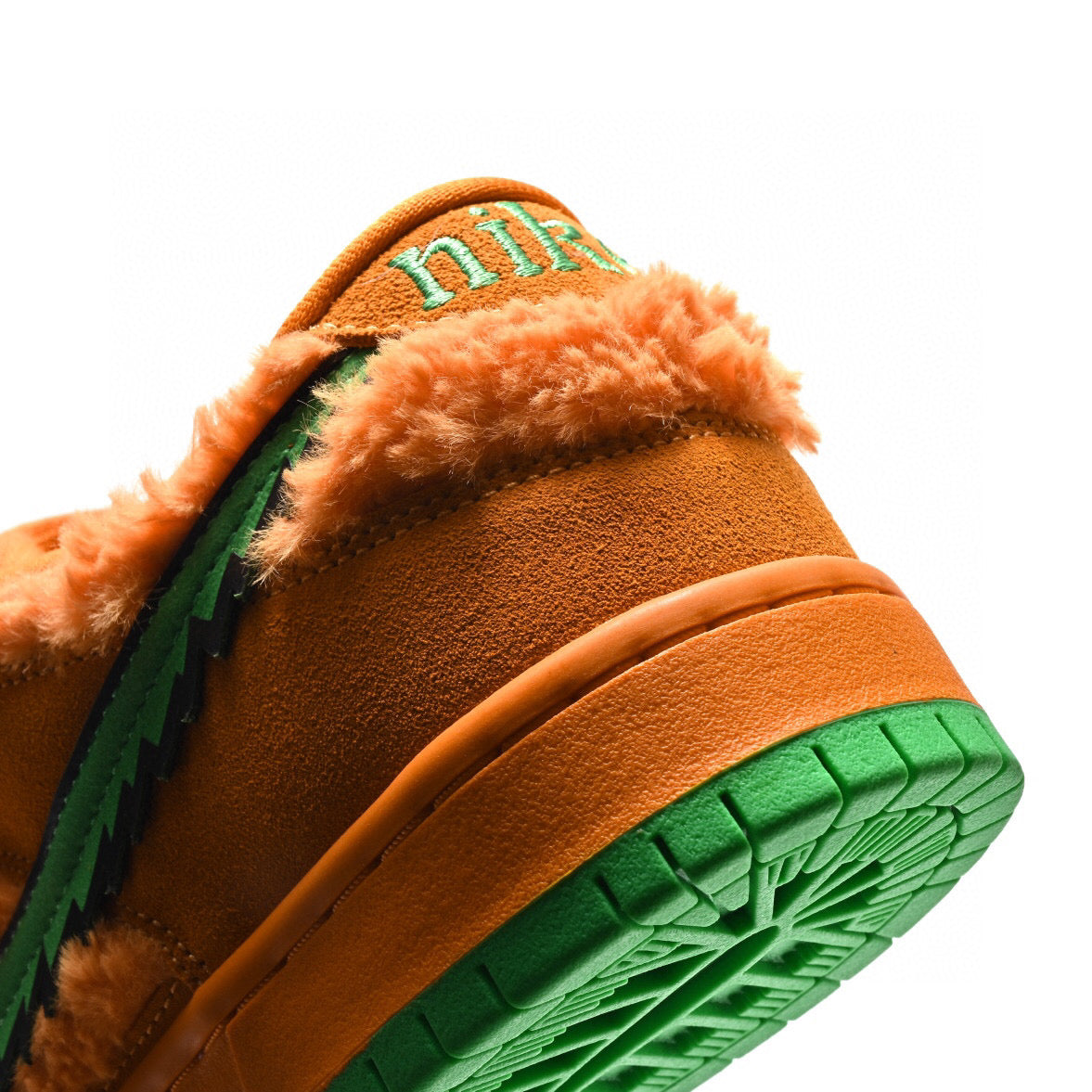 GLM - NKE Dancing bear orange