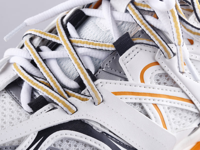 GLM - Bla Track Three Generations Sneaker