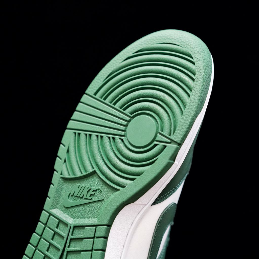 GLM - NKE Varsity Green green