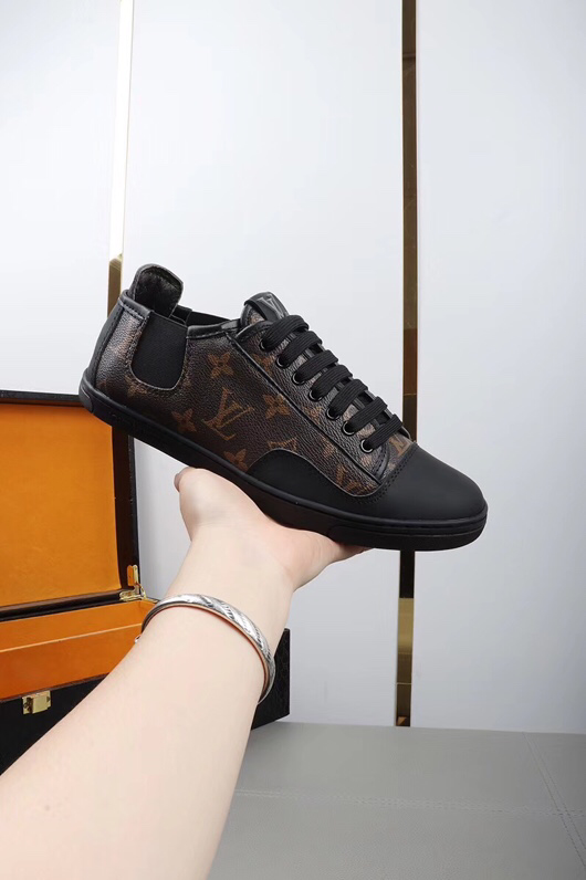 GLM - Top Quality Luv Sneaker 052