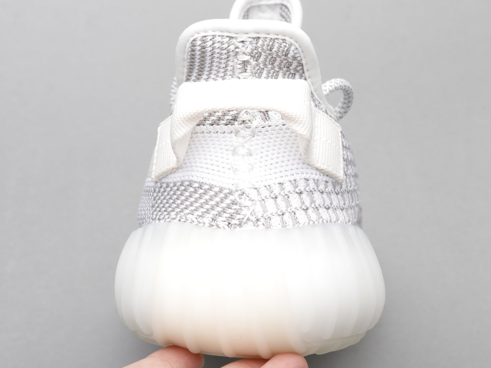 GLM - Yzy 350 White Angel Sneaker
