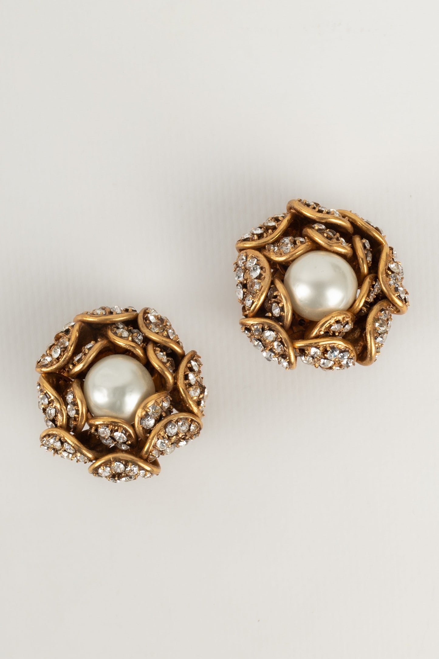 Boucles d'oreilles camÃ©lia Chanel