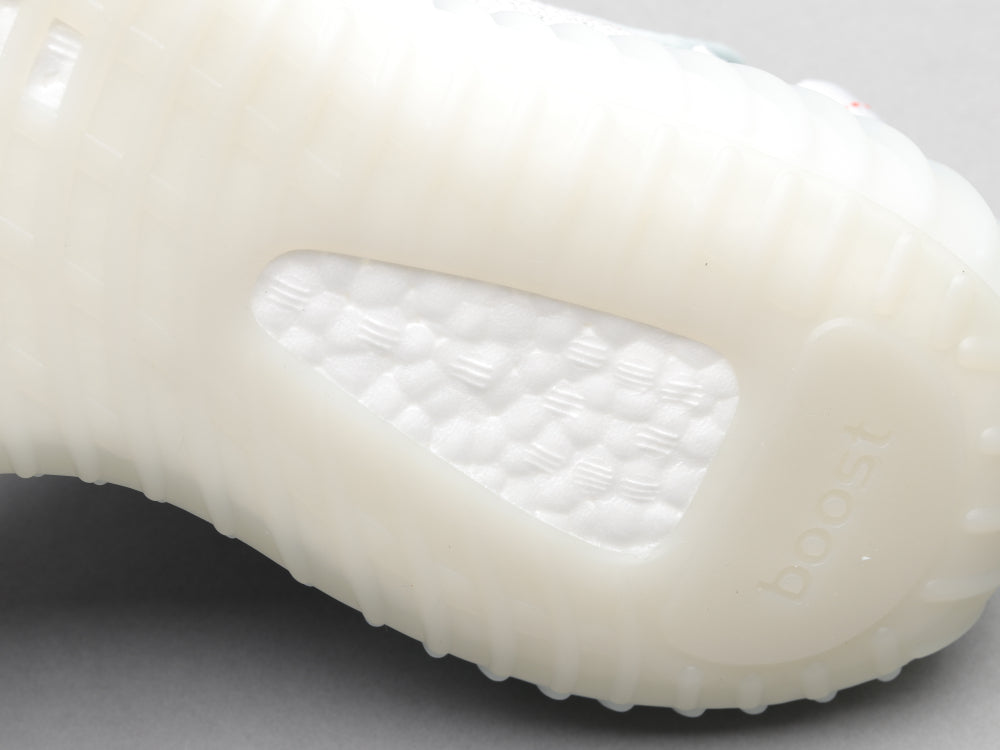 GLM - Yzy 350 Combustible iGLM Sneaker