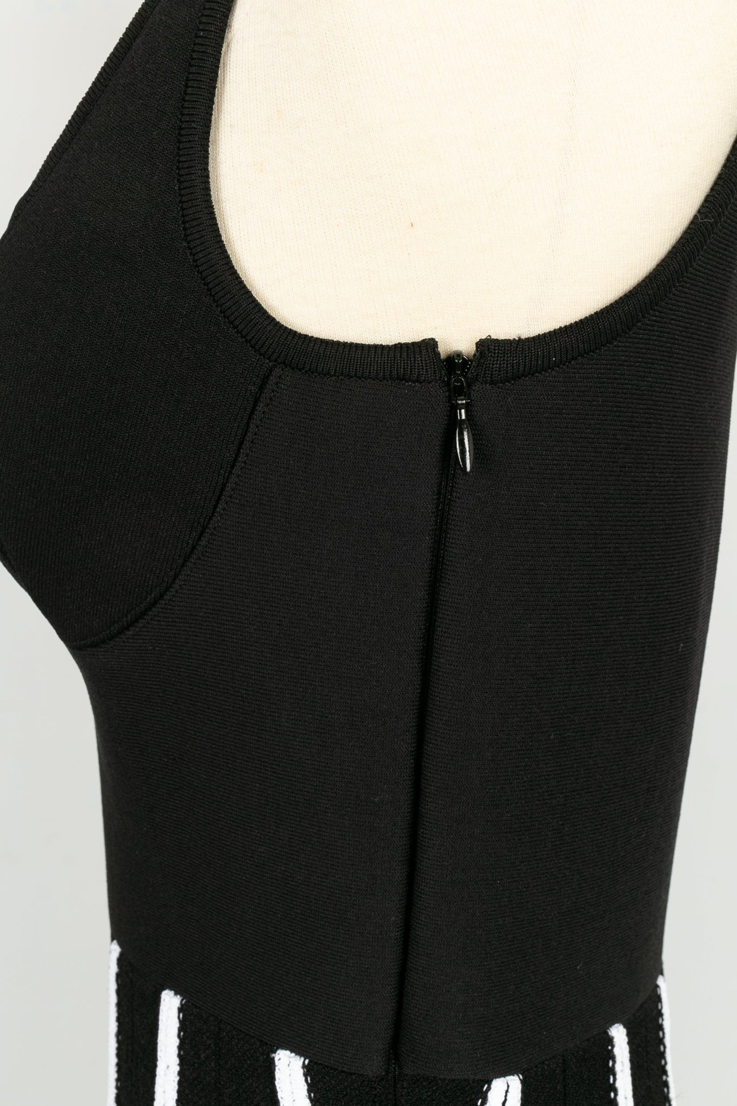 Robe noire et blanche AlaÃƒÆ’Ã‚Â¯a