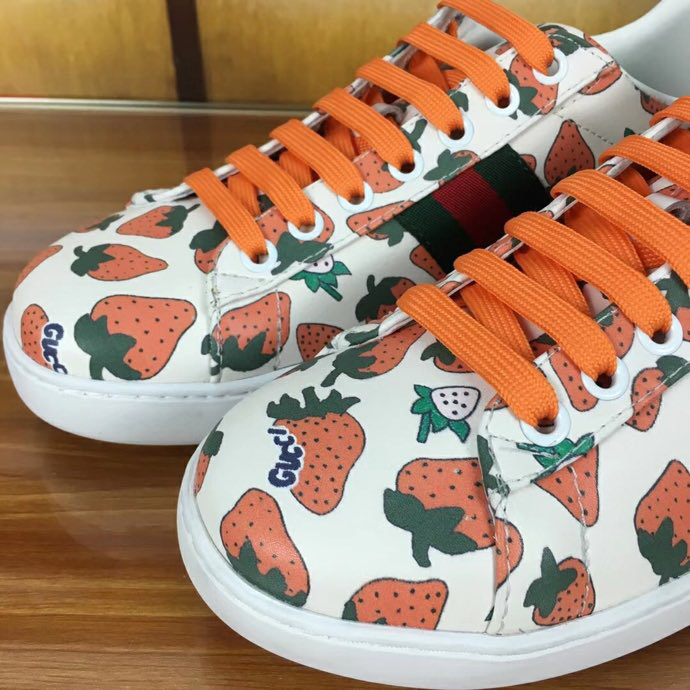 GLM-GCI Ace Strawberry Sneaker 020