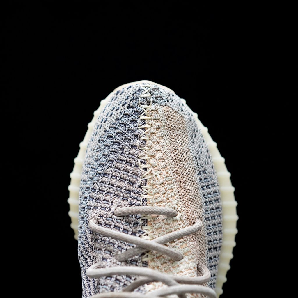 GLM - Yzy 350 V2 Ash Pearl Sneaker