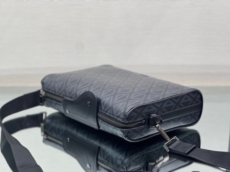 GLM - Dir Bags - 1568