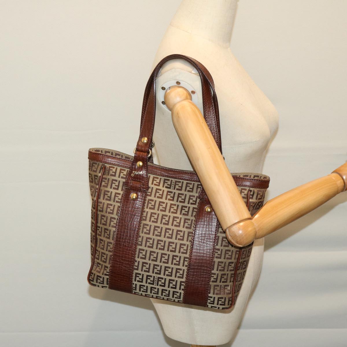FENDI Zucchino Canvas Tote Bag Beige fm3244