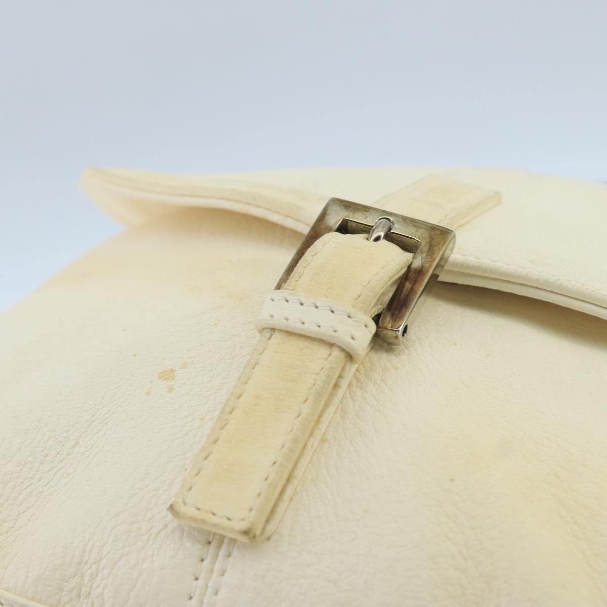FENDI Chain Shoulder Bag Leather White Silver fm4231
