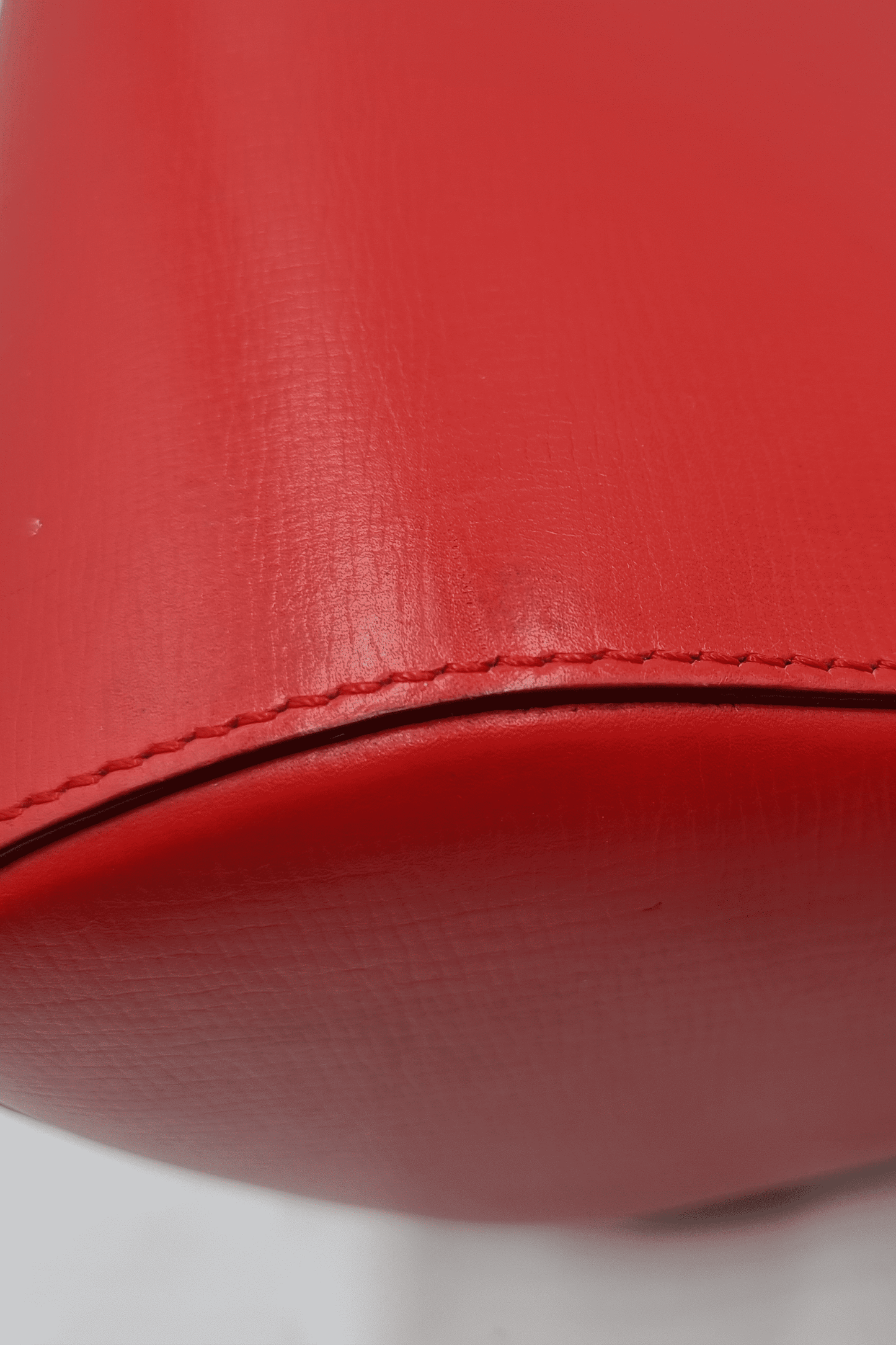 Medium Pandora Box Red