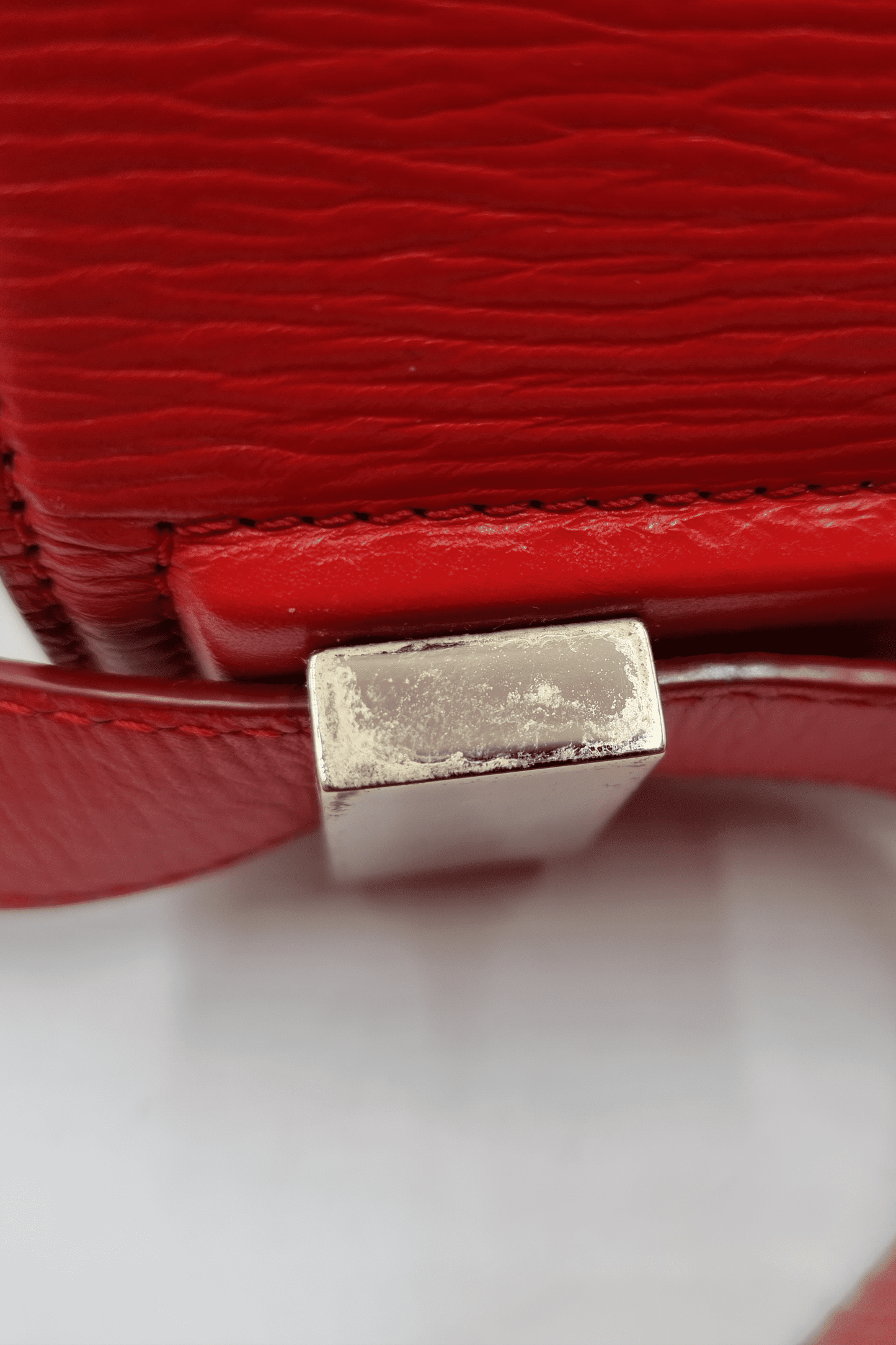 Medium Pandora Box Red