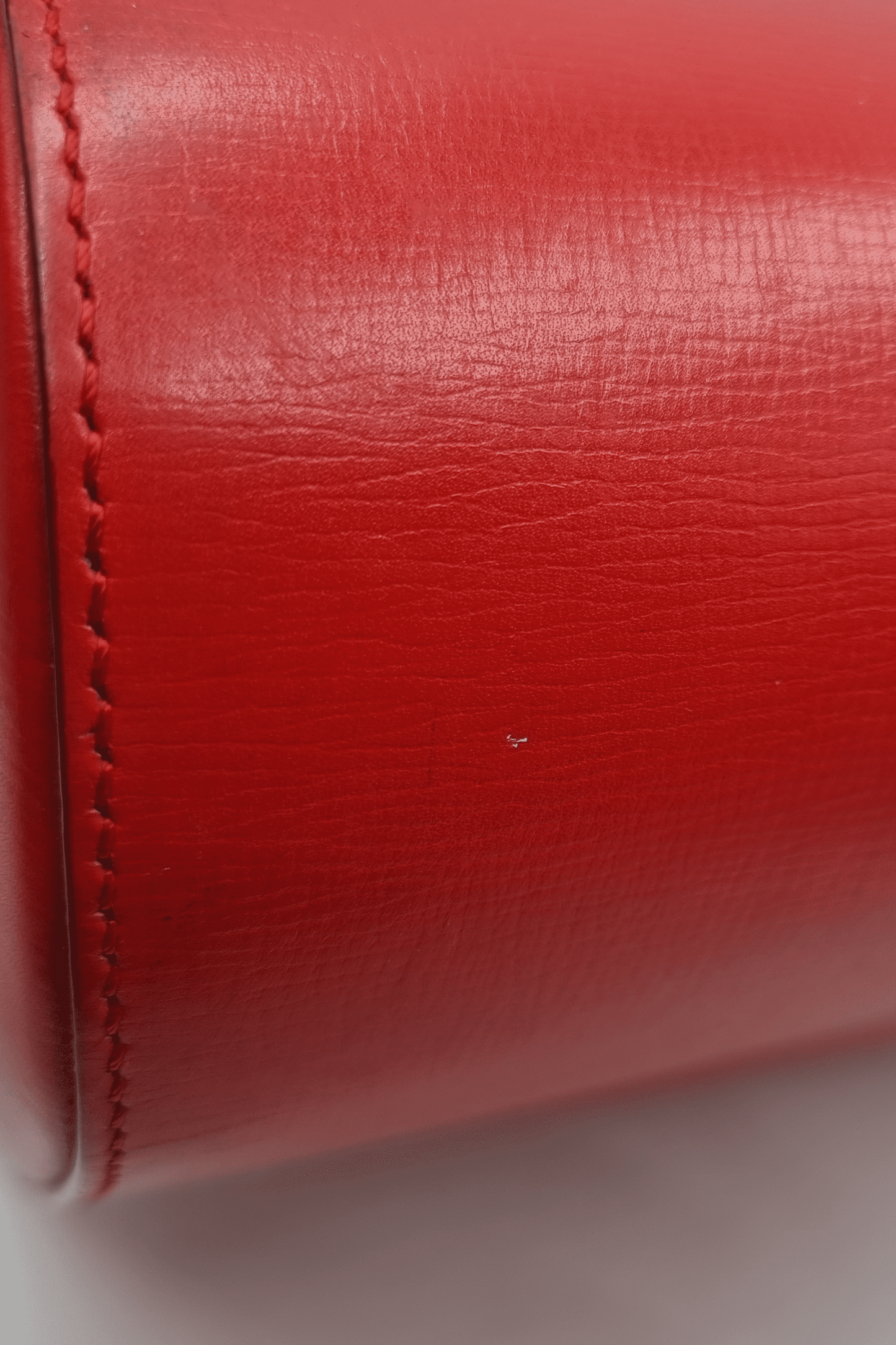 Medium Pandora Box Red