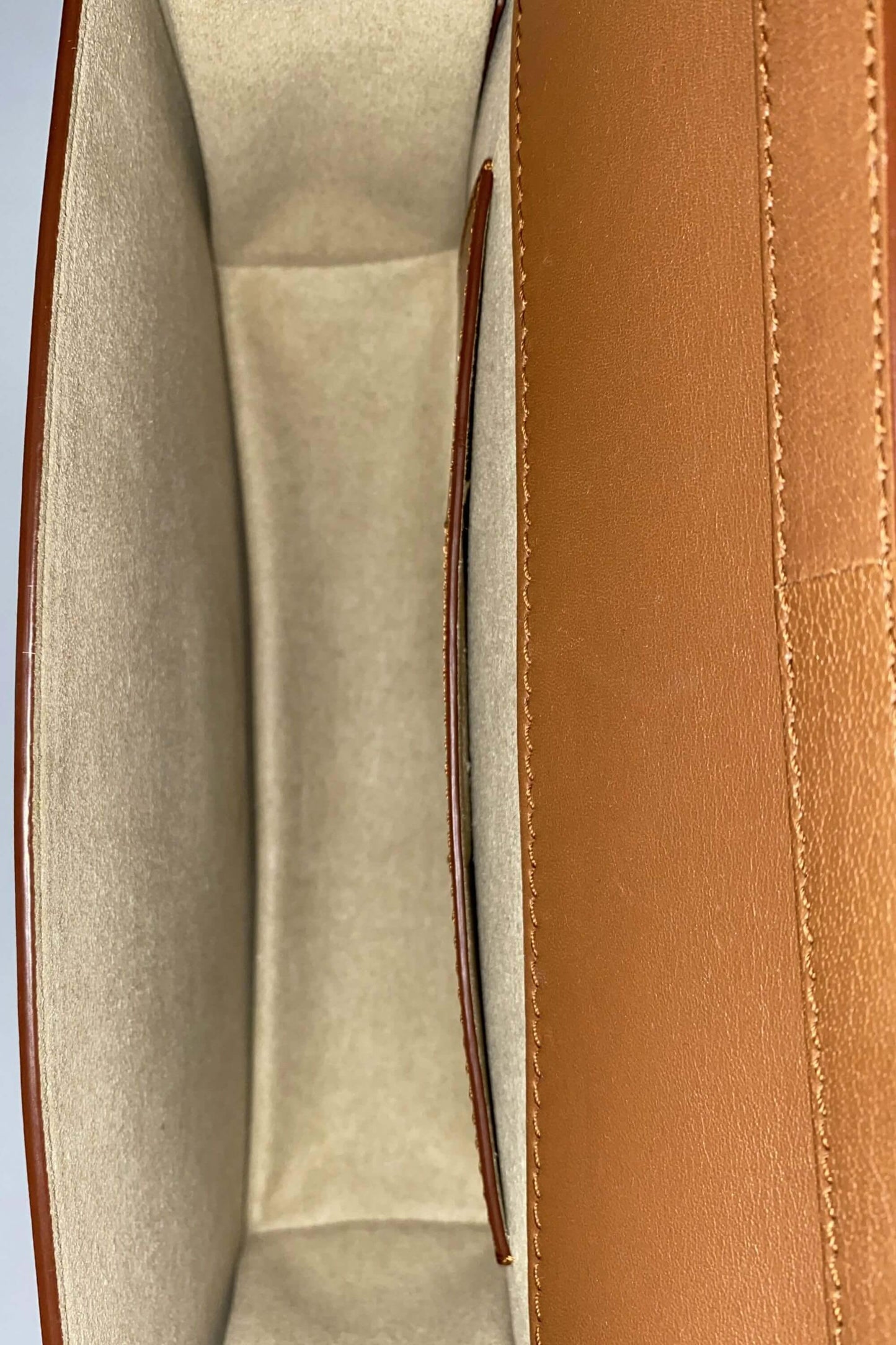 Small Infinity Flap Bag Cognac