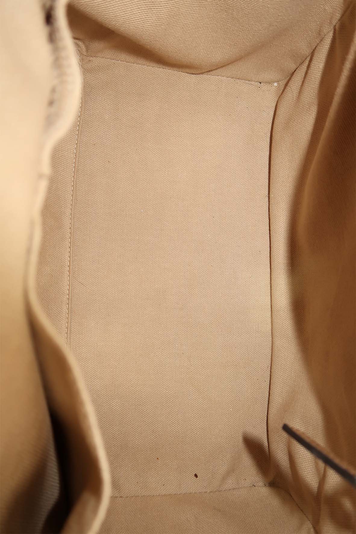 Small Antigona Cream