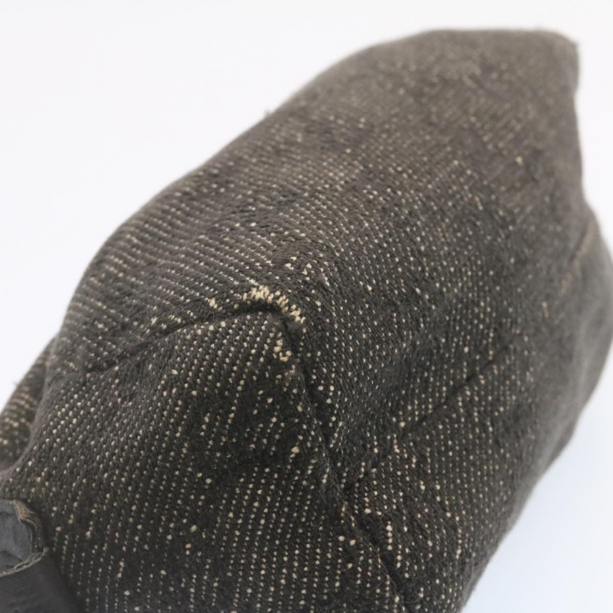 GUCCI GG Canvas Cosmetic Pouch Black am1504g