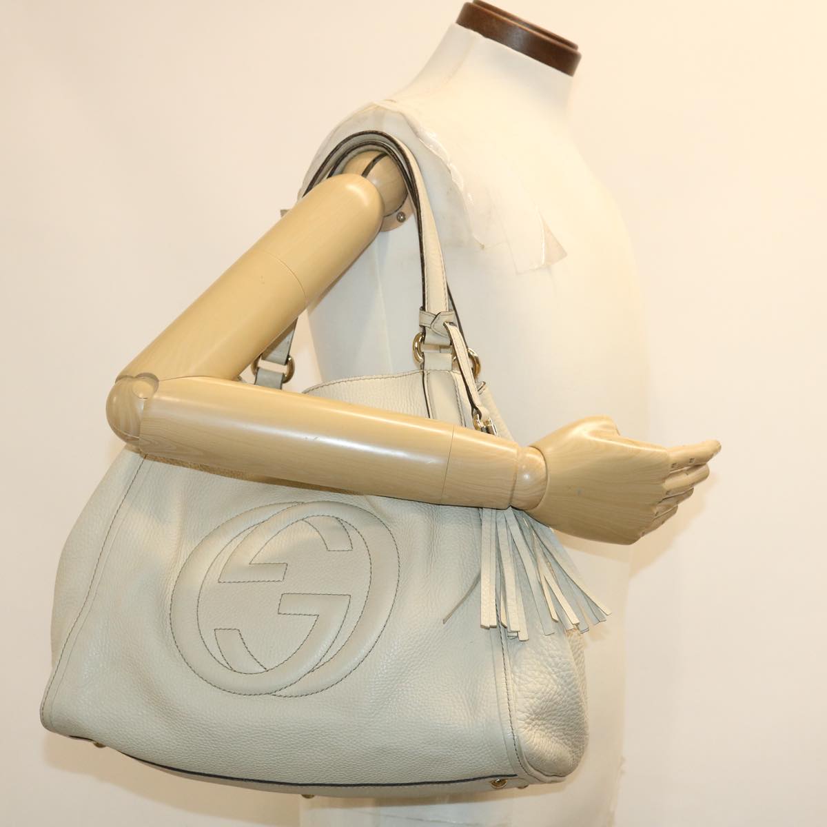 GUCCI Soho Fringe Tote Bag White am2471g