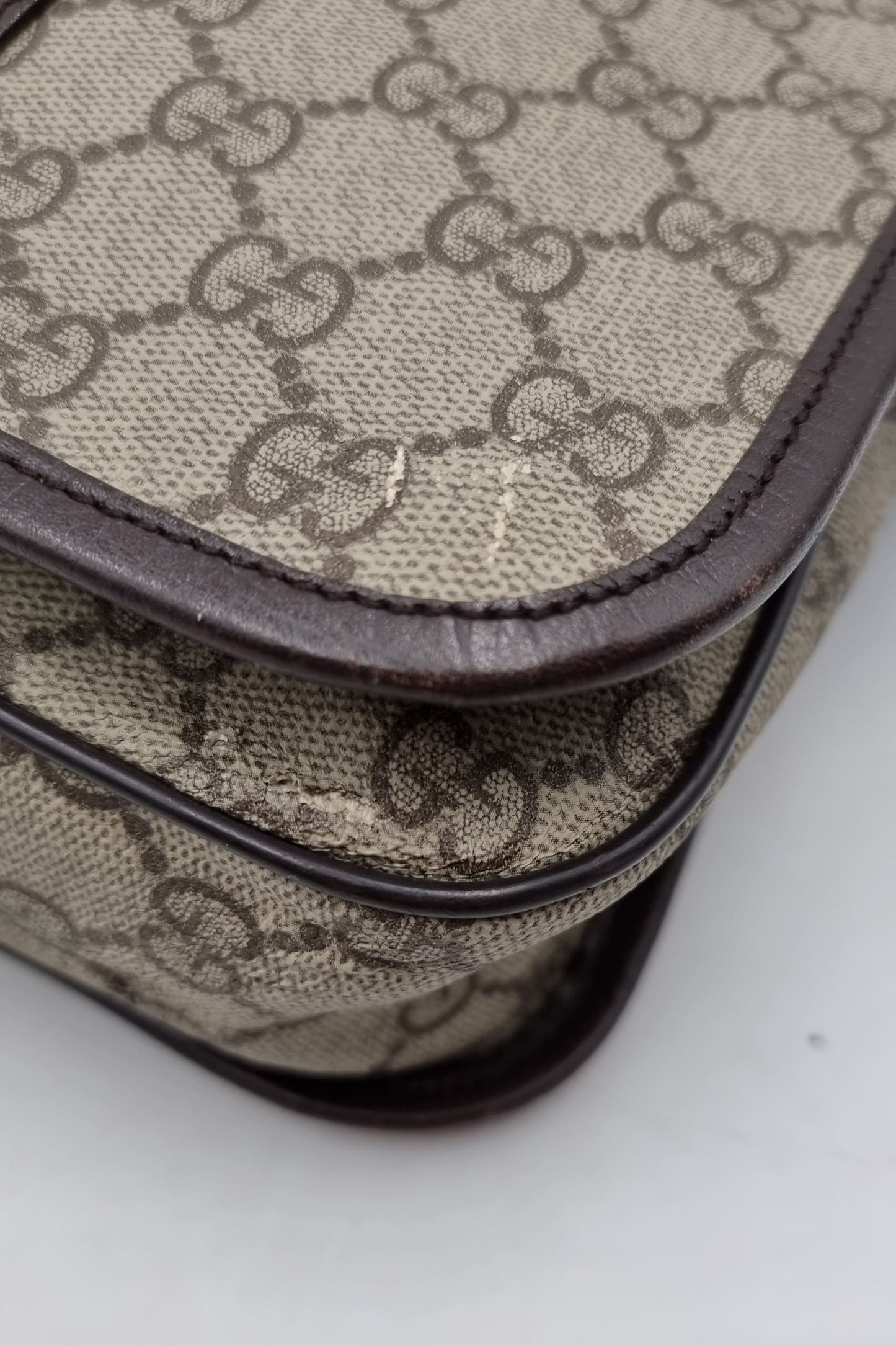 GG Supreme Web Messenger Bag Beige