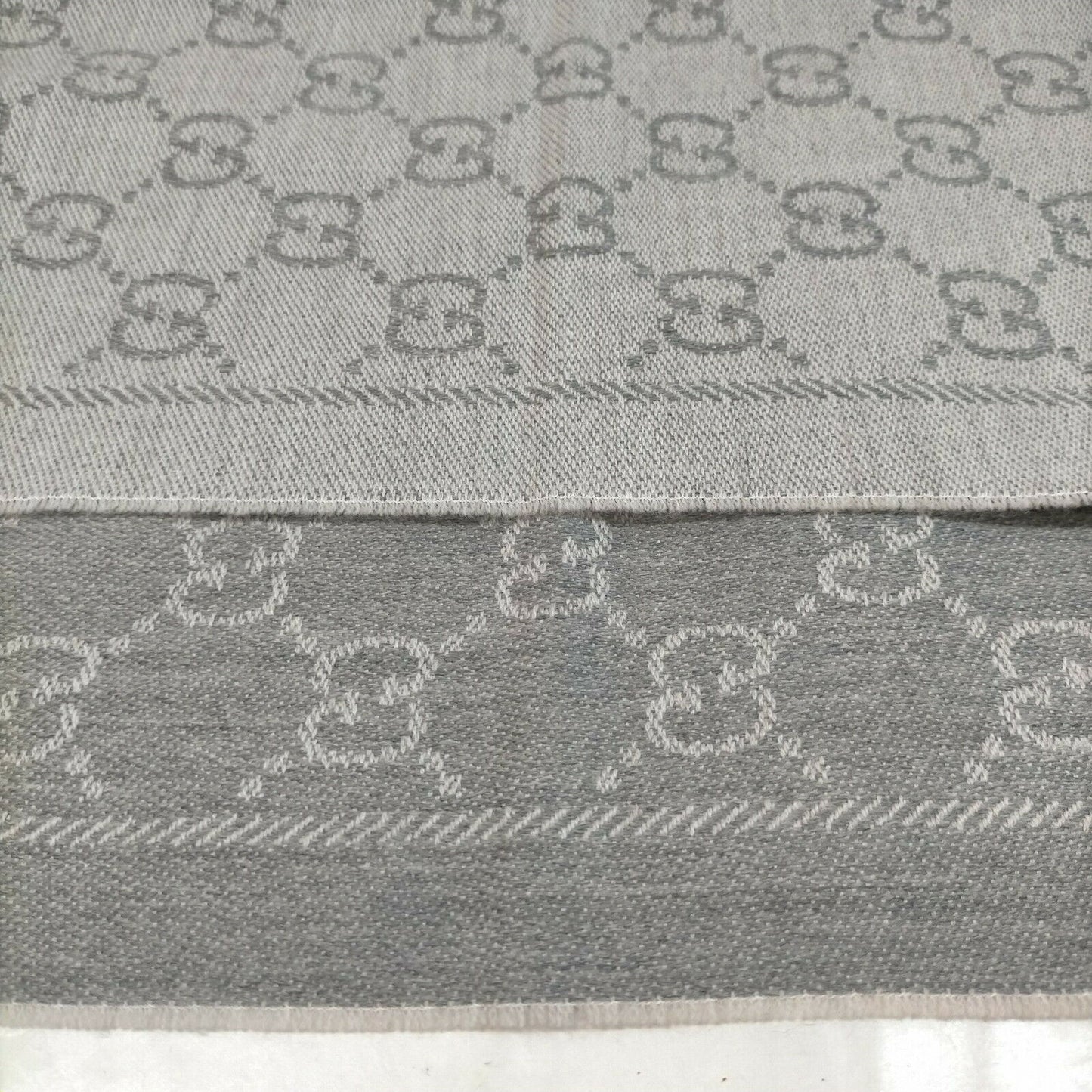 Gucci Scarf Grays Wool 100%