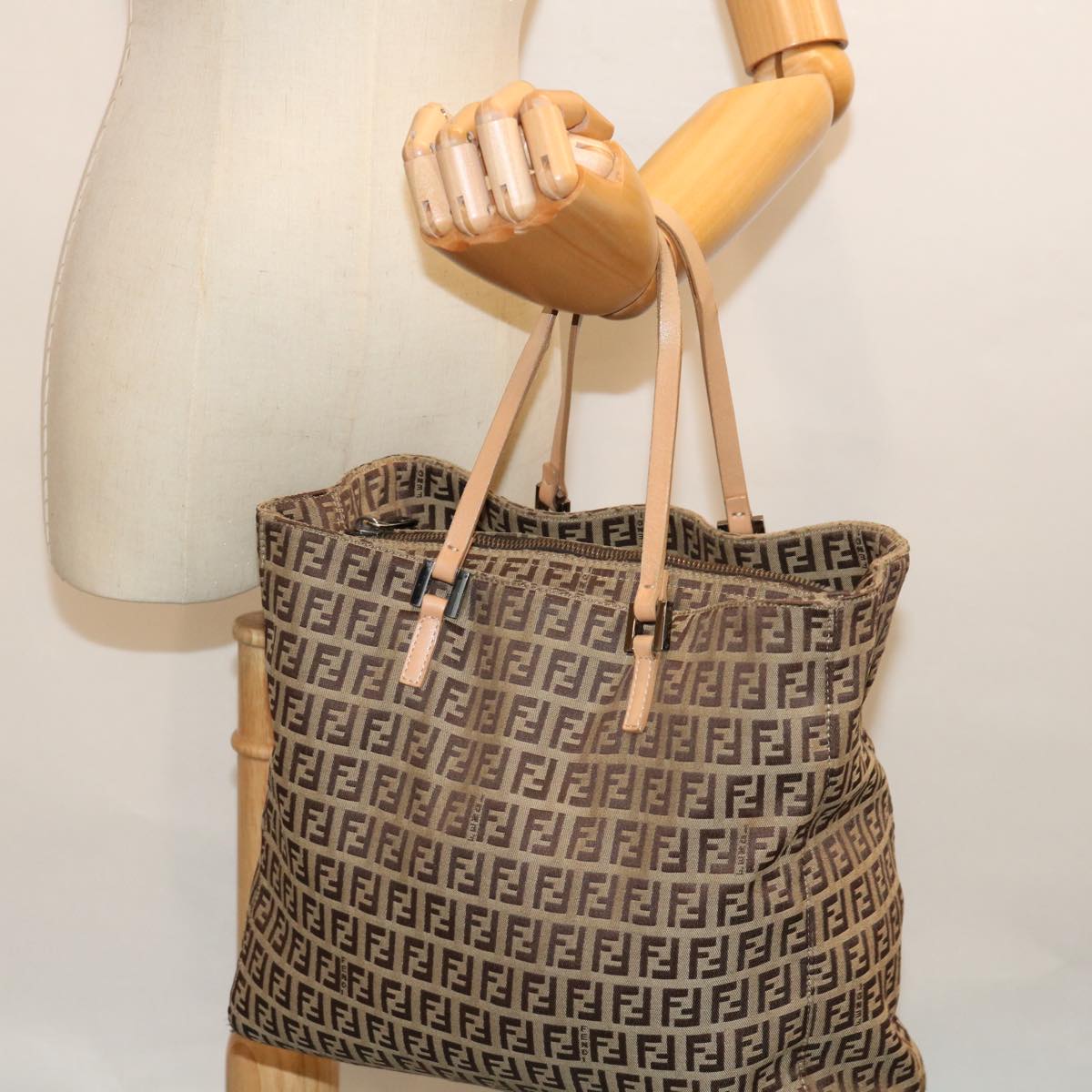 FENDI Zucchino Canvas Hand Bag Nylon Beige hk1256