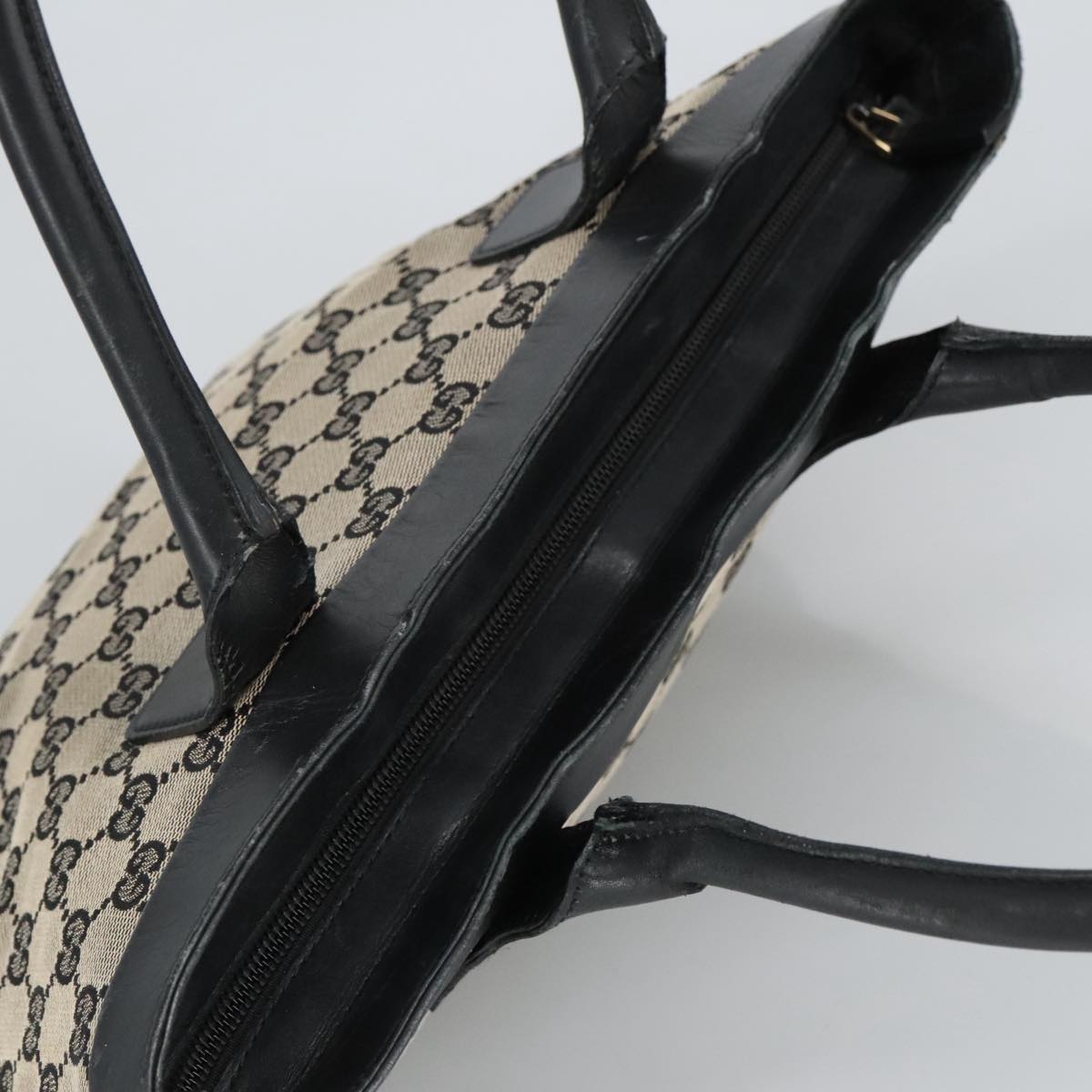 GUCCI GG Canvas Tote Bag Black Beige hk1721